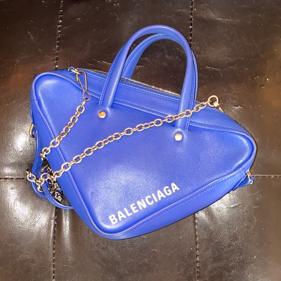balenciaga triangle bag pink